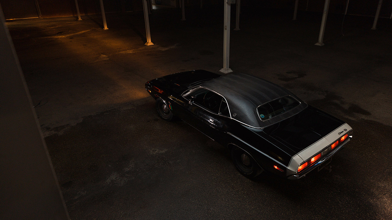 دودج تشالنجر الشبح الأسود التي تعد أشهر أسطورة في سباقات الشوارع الأمريكية تباع بـ 4 مليون ريال! دودج تشالنجر الشبح الأسود التي تعد أشهر أسطورة في سباقات الشوارع الأمريكية تباع بـ 4 مليون ريال! 16