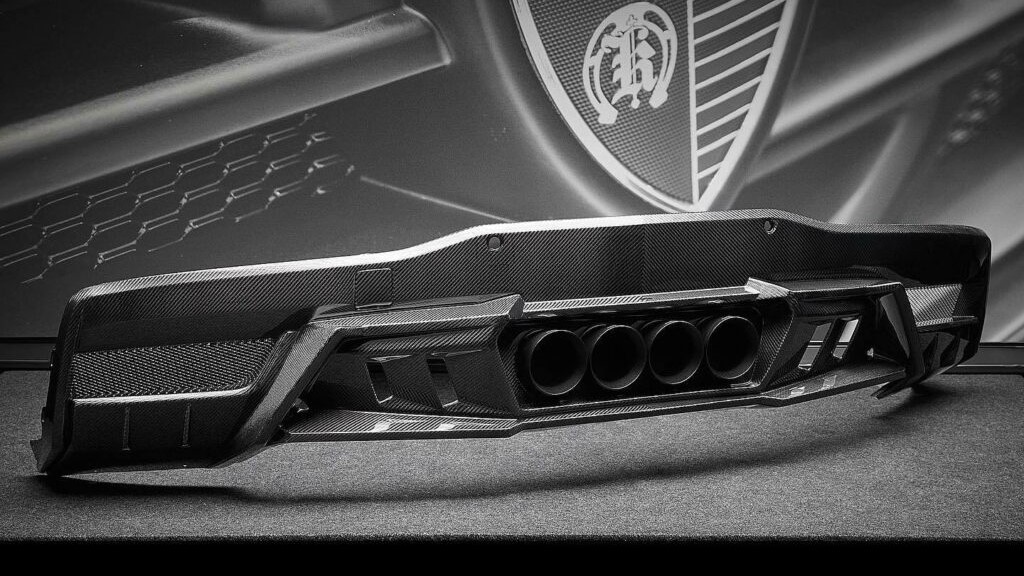 شيفروليه كورفيت C8 تحصل على حزمة تعديلات جمالية شرسة من ألياف الكاربون شيفروليه كورفيت C8 تحصل على حزمة تعديلات جمالية شرسة من ألياف الكاربون 9