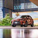 صور-تويوتا-لكزس-rx-2023-المربع-نت-1