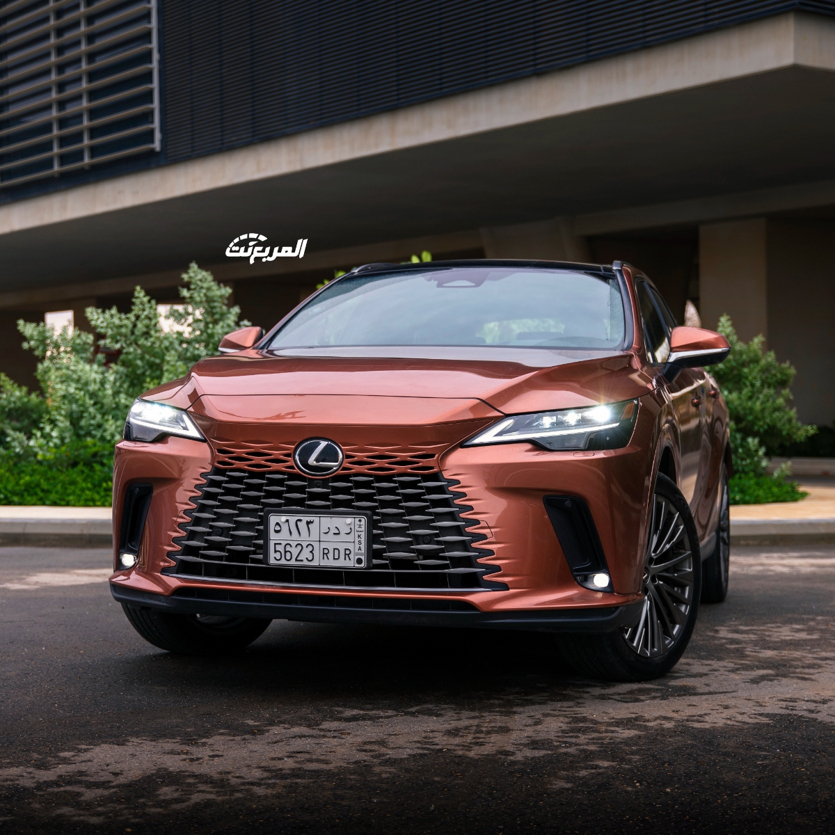صور-تويوتا-لكزس-rx-2023-المربع-نت-2