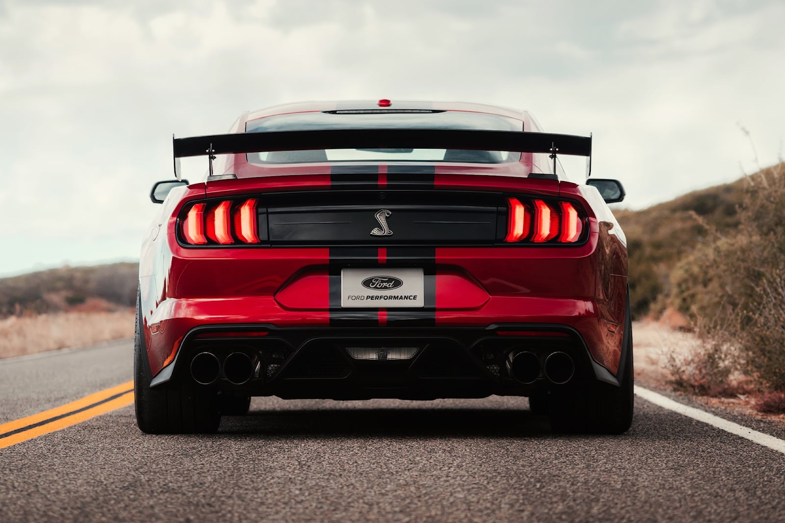 تعرف على أبرز 10 محركات V8 في العالم تعرف على أبرز 10 محركات V8 في العالم 14