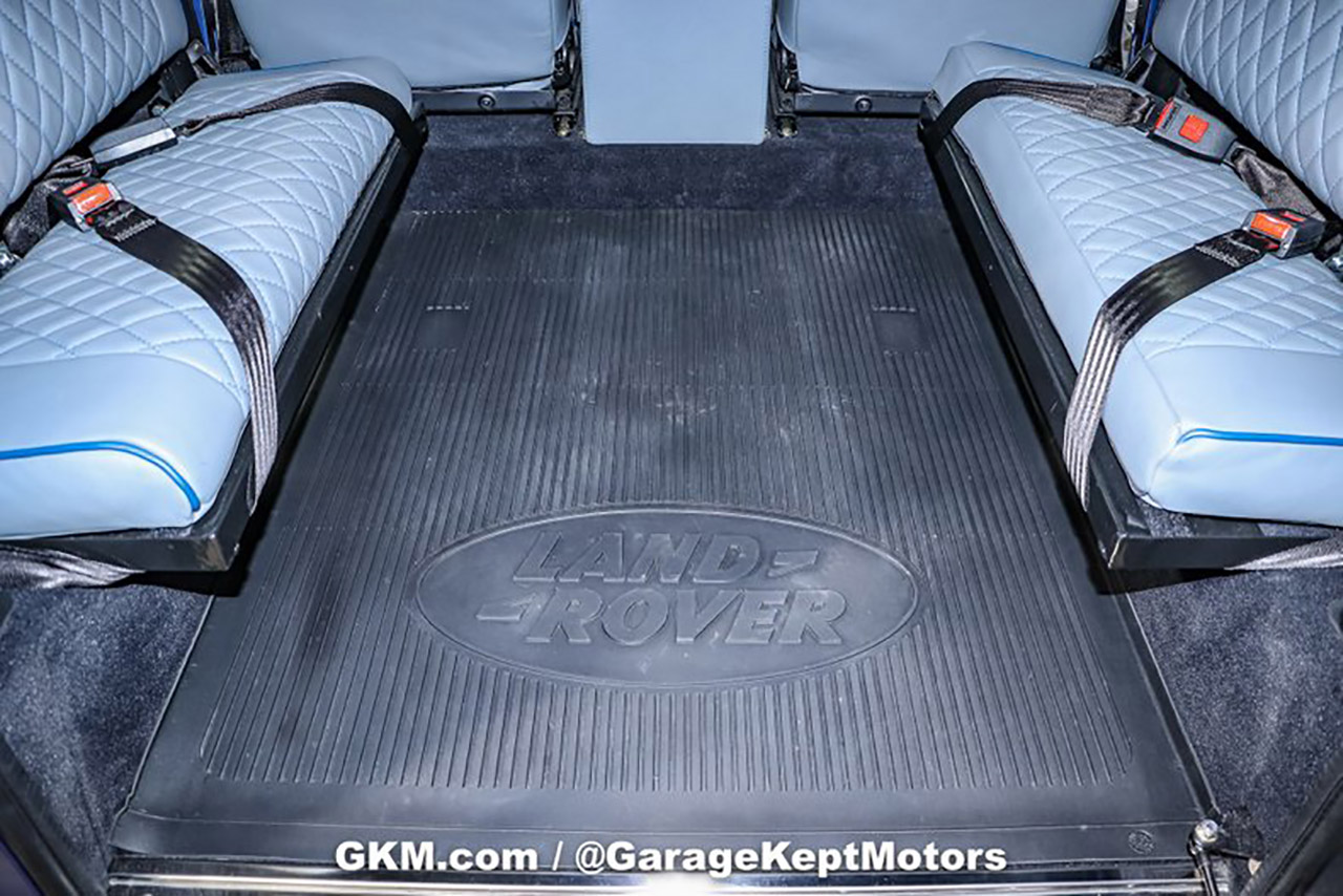 لاندروفر ديفندر 110 موديل 1992 مجددة بالكامل تعرض للبيع بسعر يتجاوز 820 ألف ريال! لاندروفر ديفندر 110 موديل 1992 مجددة بالكامل تعرض للبيع بسعر يتجاوز 820 ألف ريال! 9