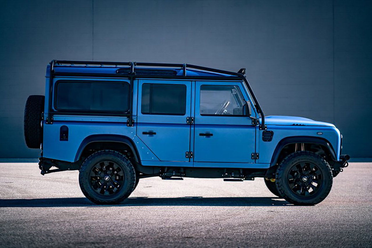 لاندروفر ديفندر 110 موديل 1992 مجددة بالكامل تعرض للبيع بسعر يتجاوز 820 ألف ريال! لاندروفر ديفندر 110 موديل 1992 مجددة بالكامل تعرض للبيع بسعر يتجاوز 820 ألف ريال! 5