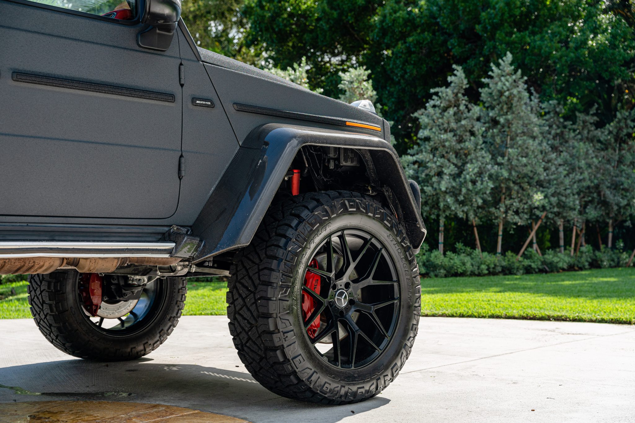 مرسيدس AMG G63 تحصل على إصدار معدل ملفت للنظر بدفع سداسي العجلات مرسيدس AMG G63 6X6