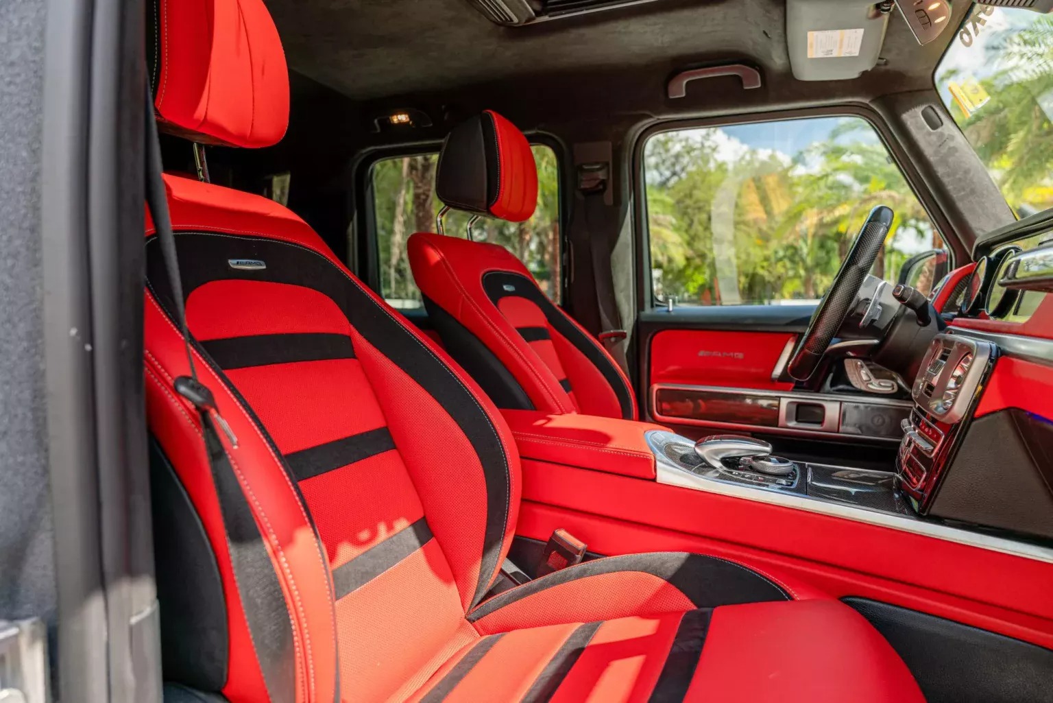 مرسيدس AMG G63 تحصل على إصدار معدل ملفت للنظر بدفع سداسي العجلات مرسيدس AMG G63 تحصل على إصدار معدل ملفت للنظر بدفع سداسي العجلات 1