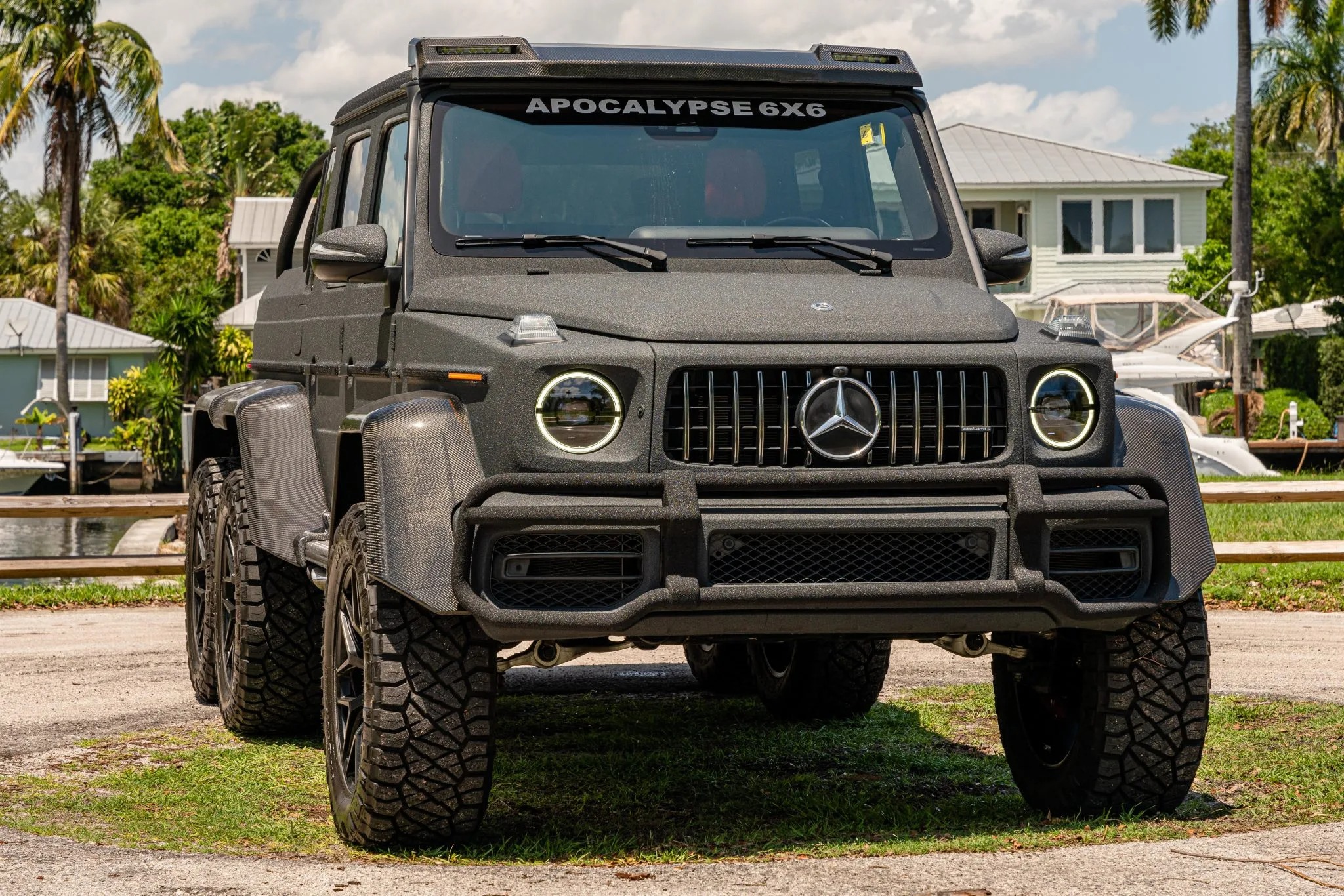 مرسيدس AMG G63 تحصل على إصدار معدل ملفت للنظر بدفع سداسي العجلات مرسيدس AMG G63 6X6
