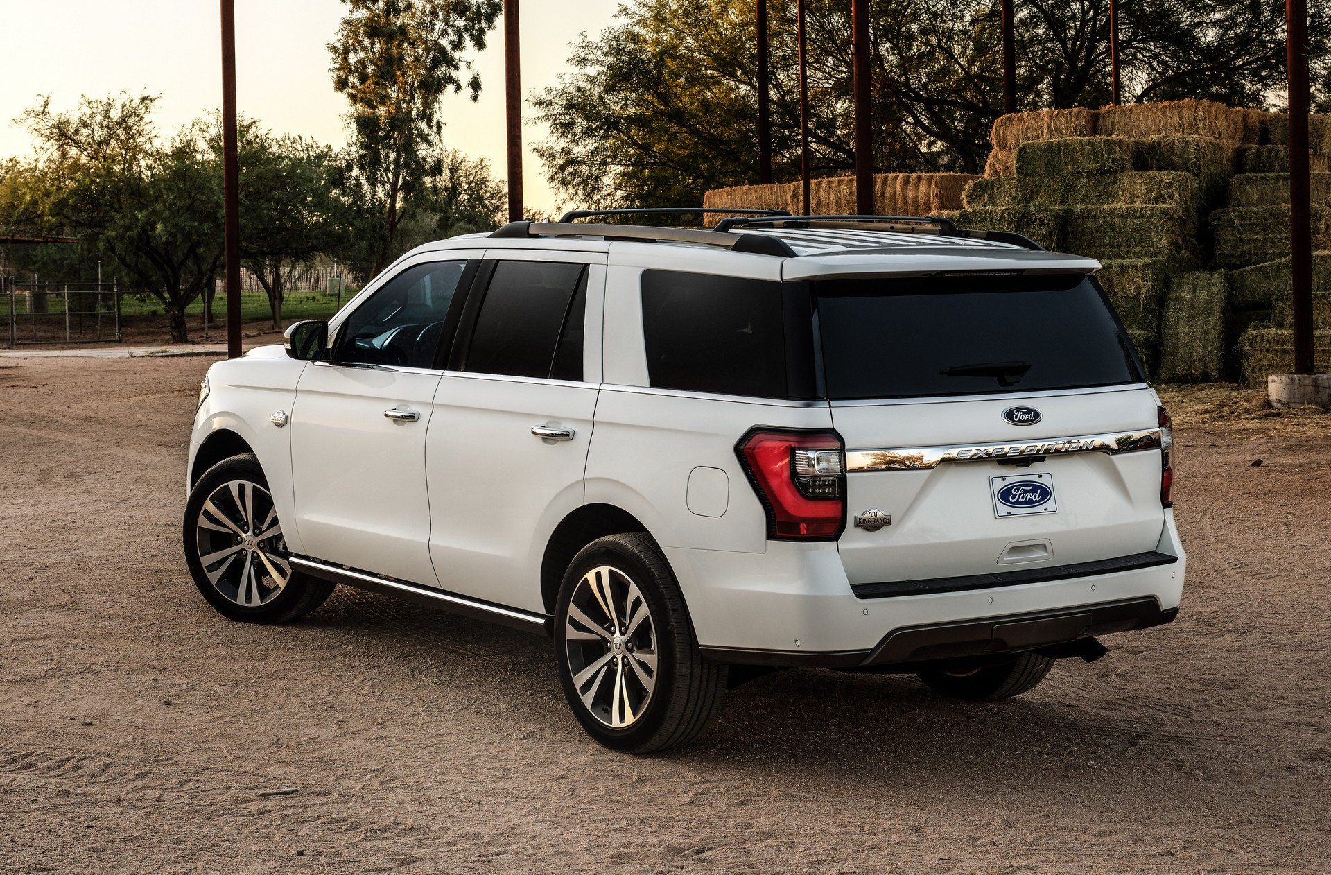 كم سعر فورد اكسبدشن 2020 في السعودية؟ وإليكم بعض مواصفات الـ SUV كم سعر فورد اكسبدشن 2020 في السعودية؟ وإليكم بعض مواصفات الـ SUV 4