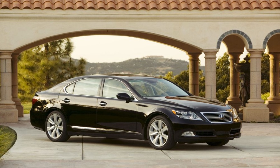 لكزس لديها الكثير من الأسباب التي تجعلها علامة مفضلة في السعودية لكزس لديها الكثير من الأسباب التي تجعلها علامة مفضلة في السعودية 2