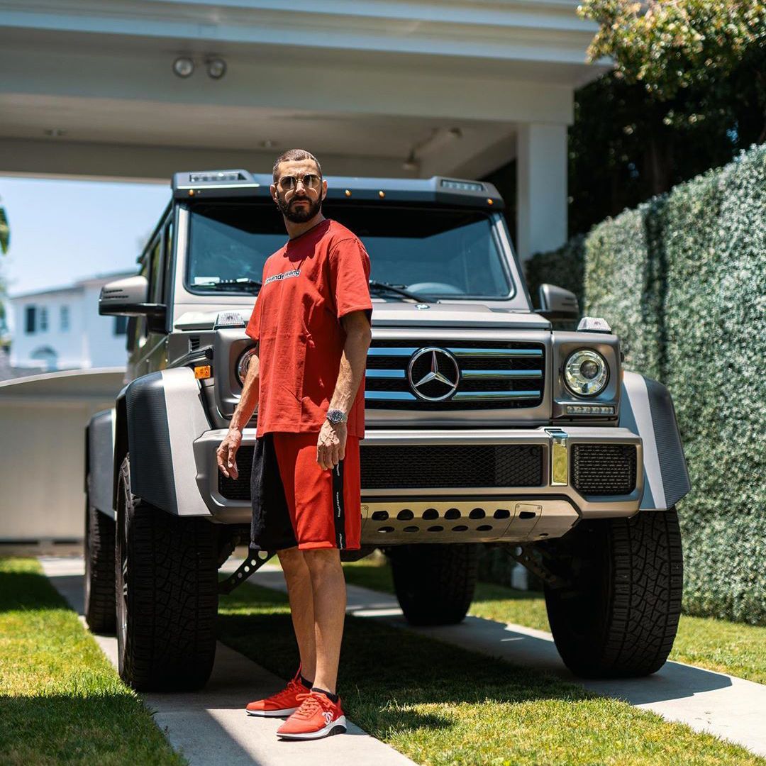 صور كريم بنزيما مع الاتحاد وتوقيعه: إليكم السيارات المتوقع نقلها إلى جدة صور كريم بنزيما مع الاتحاد وتوقيعه: إليكم السيارات المتوقع نقلها إلى جدة 6