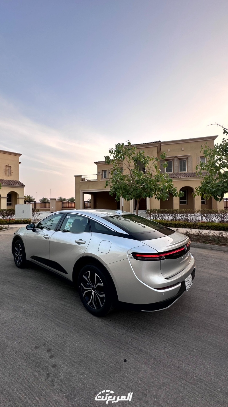 تويوتا-كراون-2023-المربع-نت-106