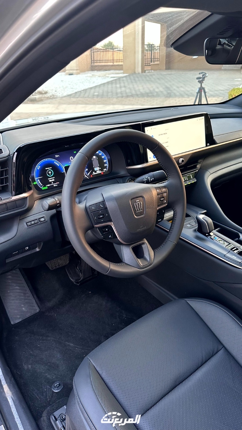 تويوتا-كراون-2023-المربع-نت-108