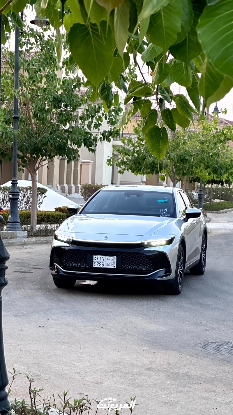 تويوتا-كراون-2023-المربع-نت-125