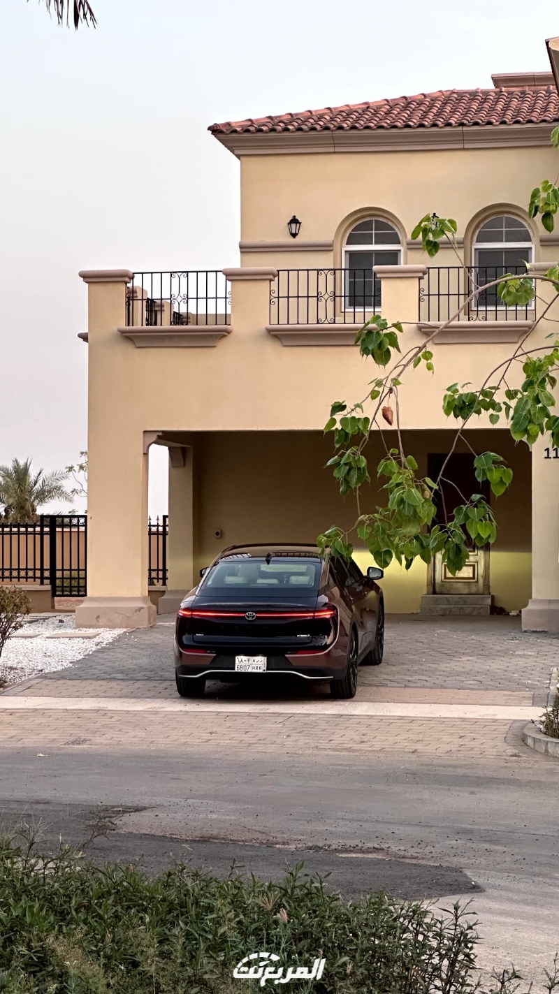 تويوتا-كراون-2023-المربع-نت-136