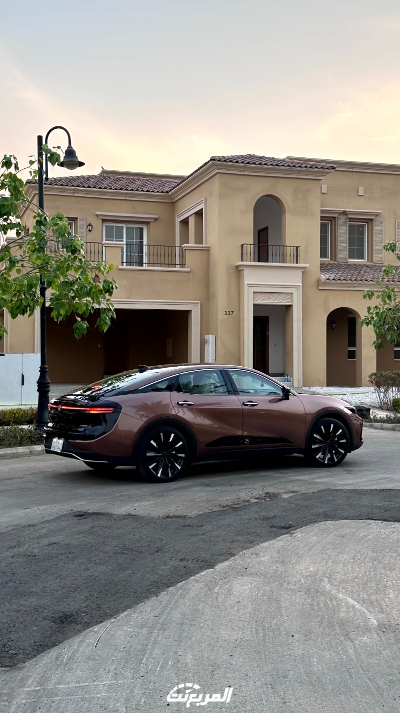 تويوتا-كراون-2023-المربع-نت-144