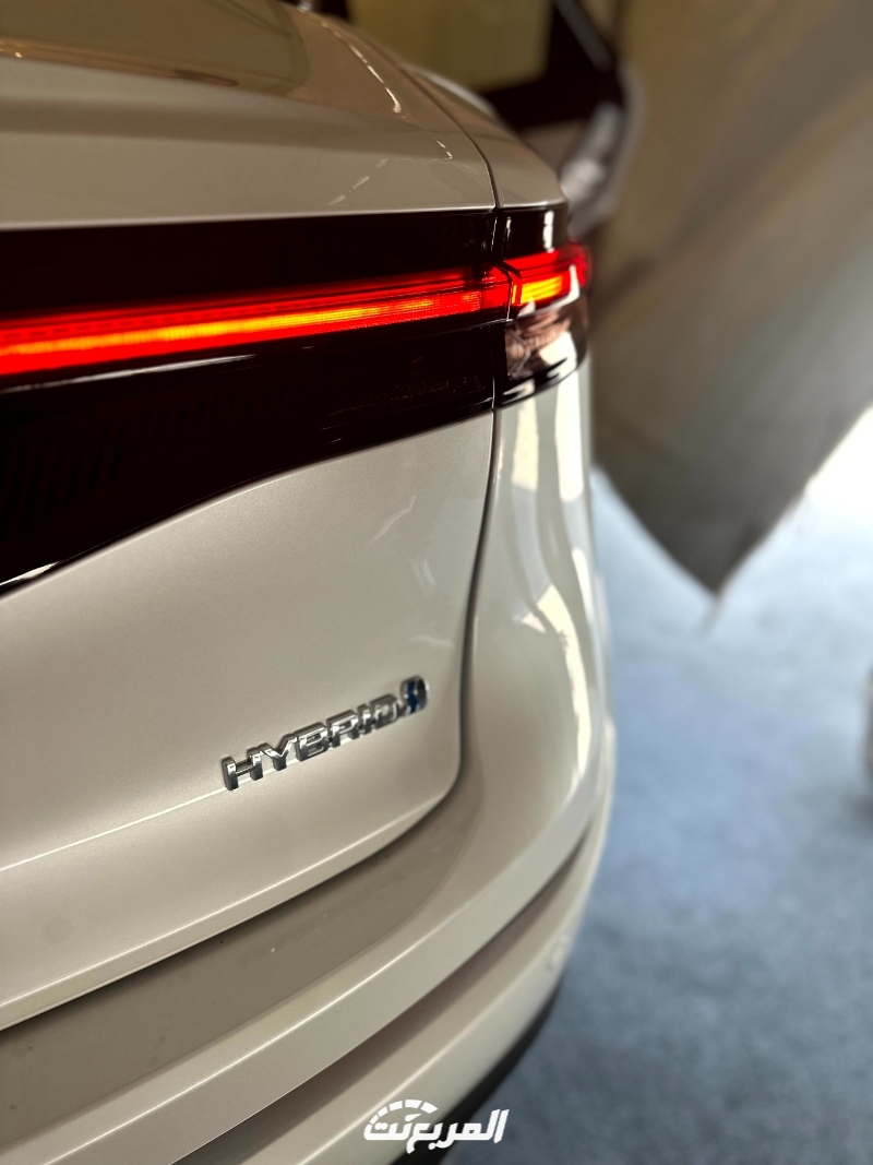 تويوتا-كراون-2023-المربع-نت-25