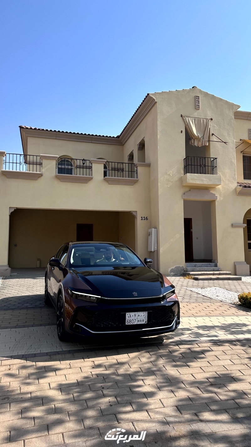 تويوتا-كراون-2023-المربع-نت-40