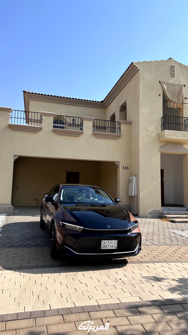 تويوتا-كراون-2023-المربع-نت-42