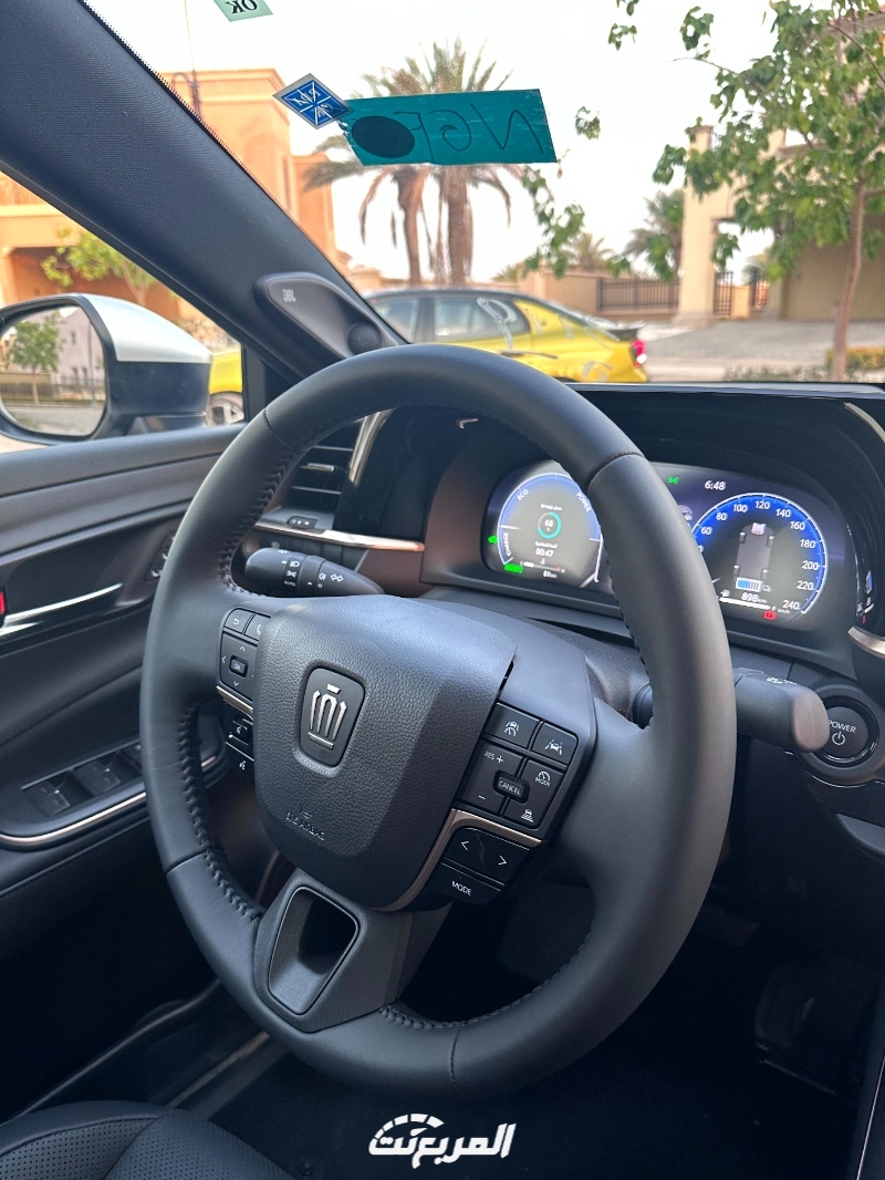 تويوتا-كراون-2023-المربع-نت-86