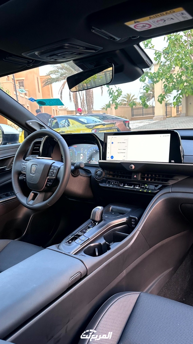 تويوتا-كراون-2023-المربع-نت-95