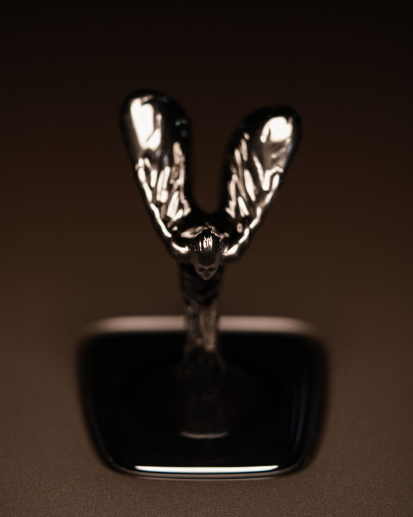 رولز رويس تكشف عن جوست بقاعدة عجلات طويلة التي تعد أول مشروع مقدم من مكتب العلامة في دبي رولز رويس تكشف عن جوست بقاعدة عجلات طويلة التي تعد أول مشروع مقدم من مكتب العلامة في دبي 4