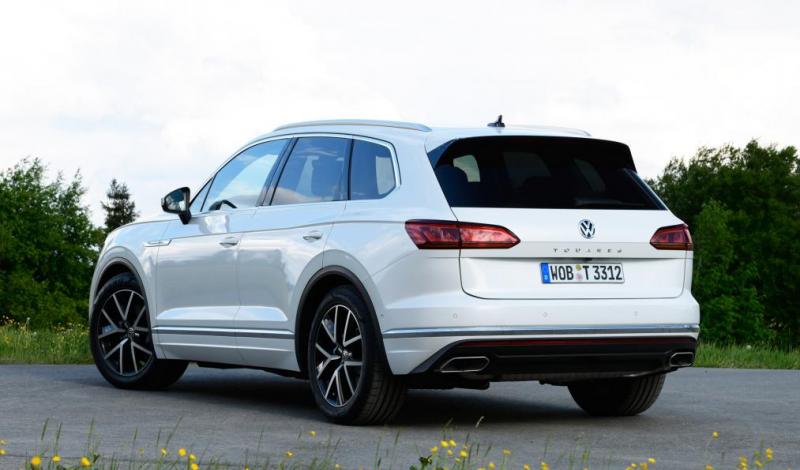 كم سعر فولكس واجن طوارق 2018 ومن أين تشتريها في السعودية؟ كم سعر فولكس واجن طوارق 2018 ومن أين تشتريها في السعودية؟ 3