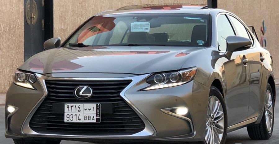 لكزس ES 2017 السيدان اليابانية كم سعرها في السوق السعودي؟ لكزس ES 2017 السيدان اليابانية كم سعرها في السوق السعودي؟ 3