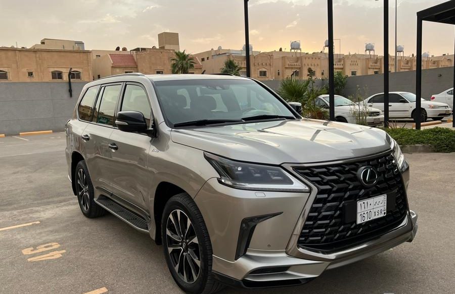 لكزس LX 2018 الاس يو في الفاخرة كم سعرها في السعودية؟ لكزس LX 2018 الاس يو في الفاخرة كم سعرها في السعودية؟ 5