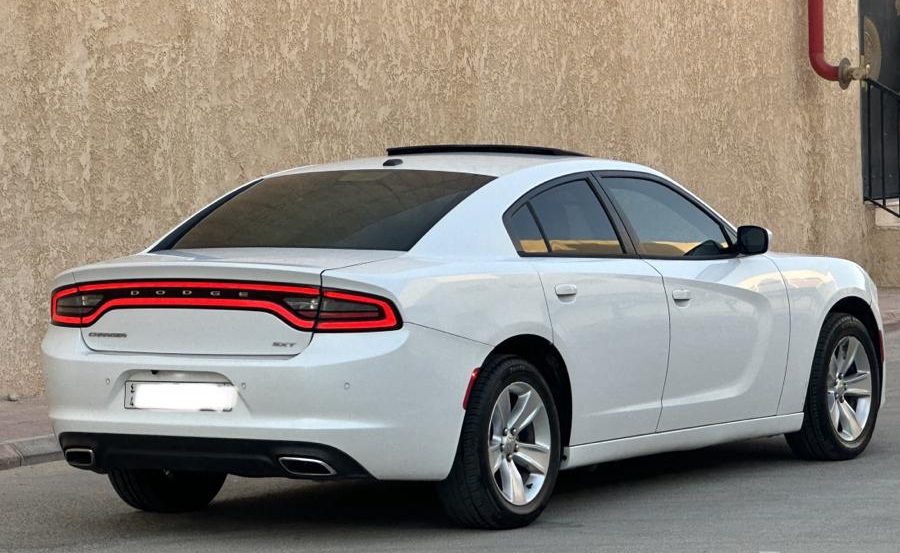 دودج تشارجر 2015 العضلات الأمريكية: كم سعرها في السعودية؟ دودج تشارجر 2015 العضلات الأمريكية: كم سعرها في السعودية؟ 7