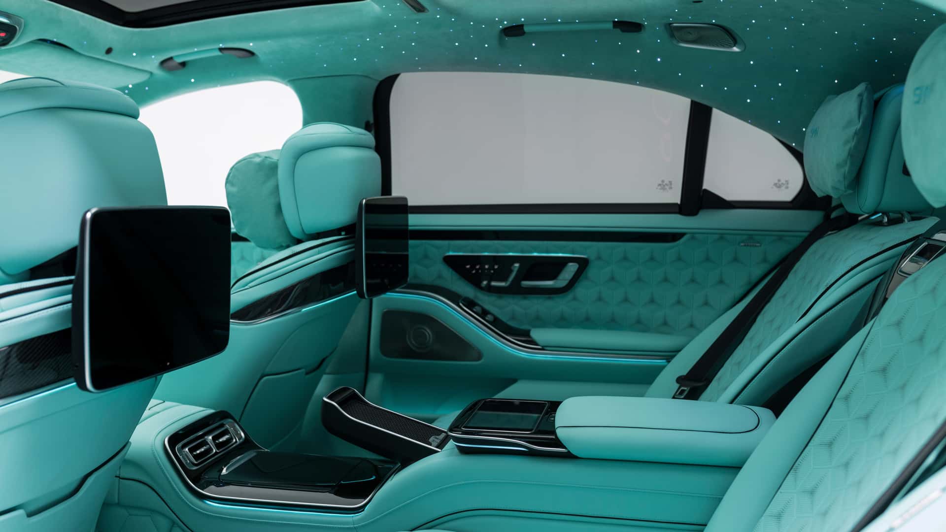 مرسيدس إس كلاس تحصل على حزمة تعديلات رياضية بقوة 600 حصان مرسيدس إس كلاس تحصل على حزمة تعديلات رياضية بقوة 600 حصان 14