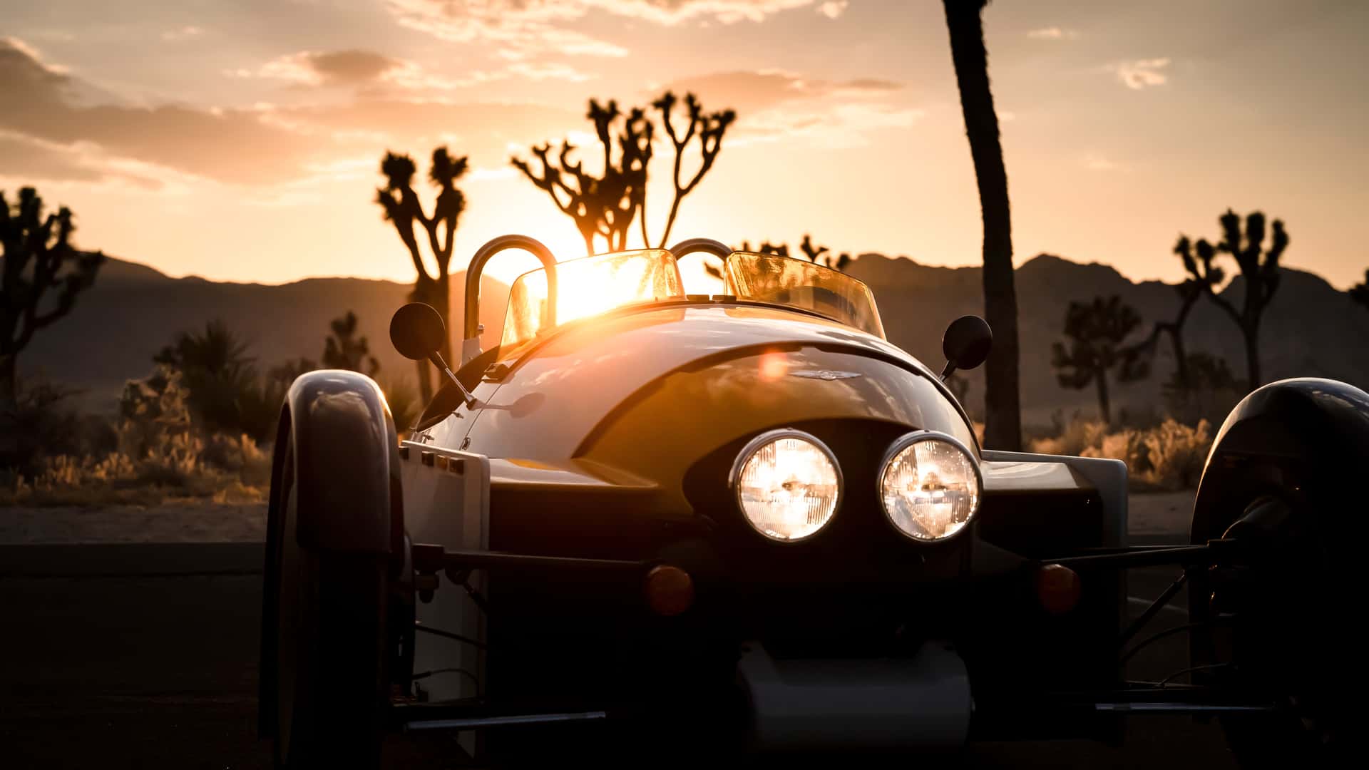 شركة مورجان تطرح سيارة جديدة ثلاثية العجلات باسم سوبر 3 في السوق الأمريكي بمحرك فورد شركة مورجان تطرح سيارة جديدة ثلاثية العجلات باسم سوبر 3 في السوق الأمريكي بمحرك فورد 11