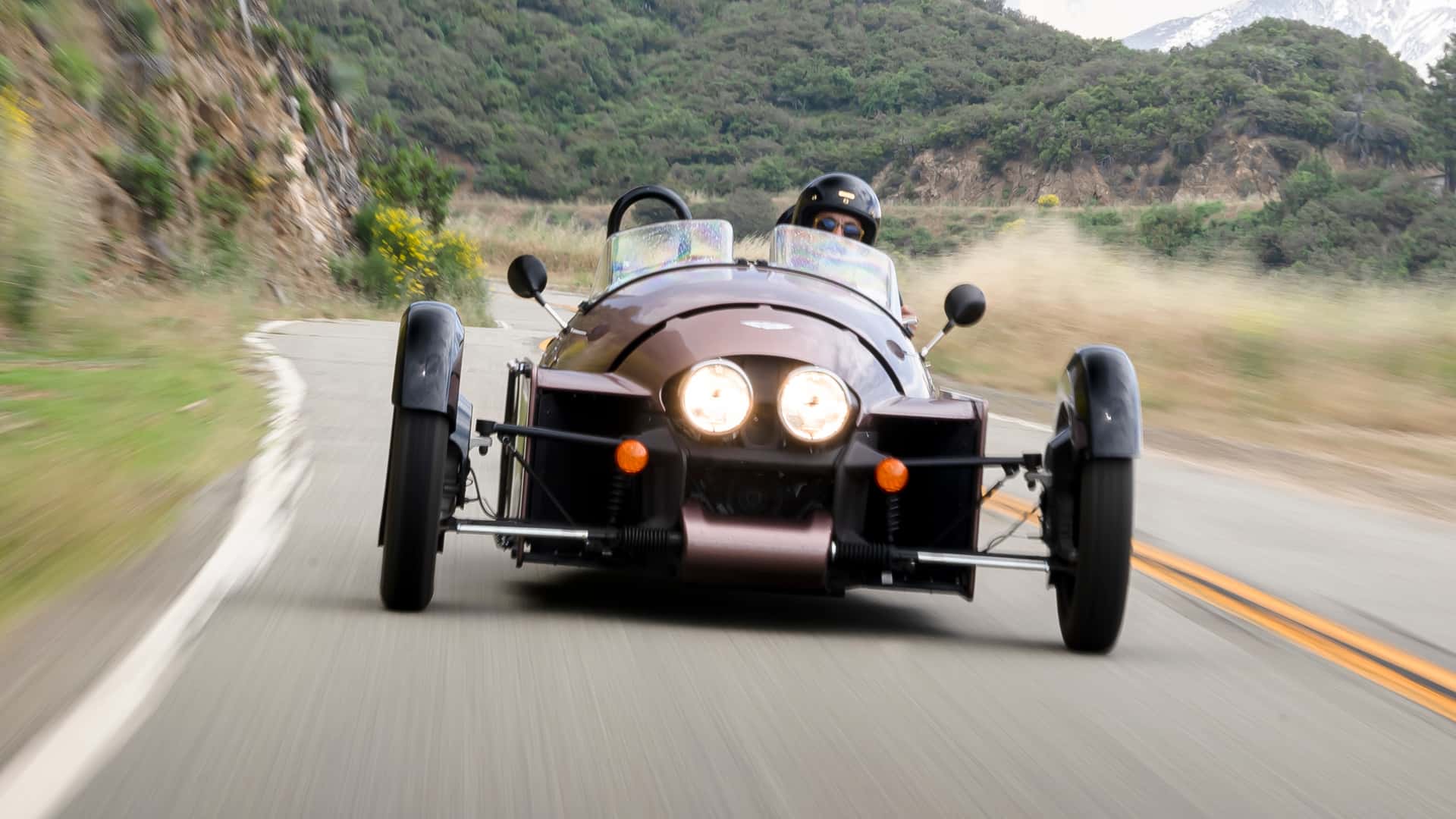 شركة مورجان تطرح سيارة جديدة ثلاثية العجلات باسم سوبر 3 في السوق الأمريكي بمحرك فورد شركة مورجان تطرح سيارة جديدة ثلاثية العجلات باسم سوبر 3 في السوق الأمريكي بمحرك فورد 18