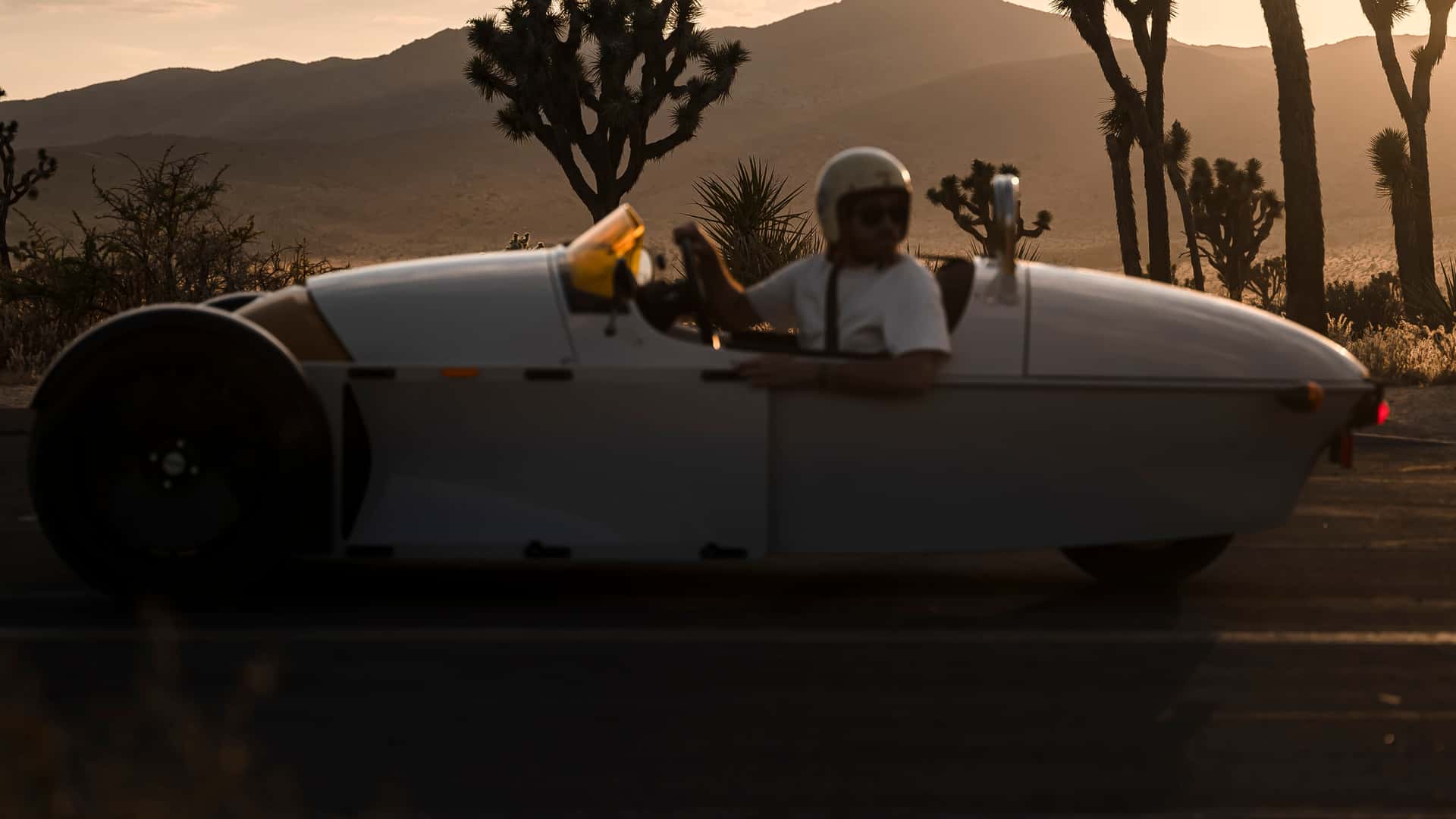 شركة مورجان تطرح سيارة جديدة ثلاثية العجلات باسم سوبر 3 في السوق الأمريكي بمحرك فورد شركة مورجان تطرح سيارة جديدة ثلاثية العجلات باسم سوبر 3 في السوق الأمريكي بمحرك فورد 24