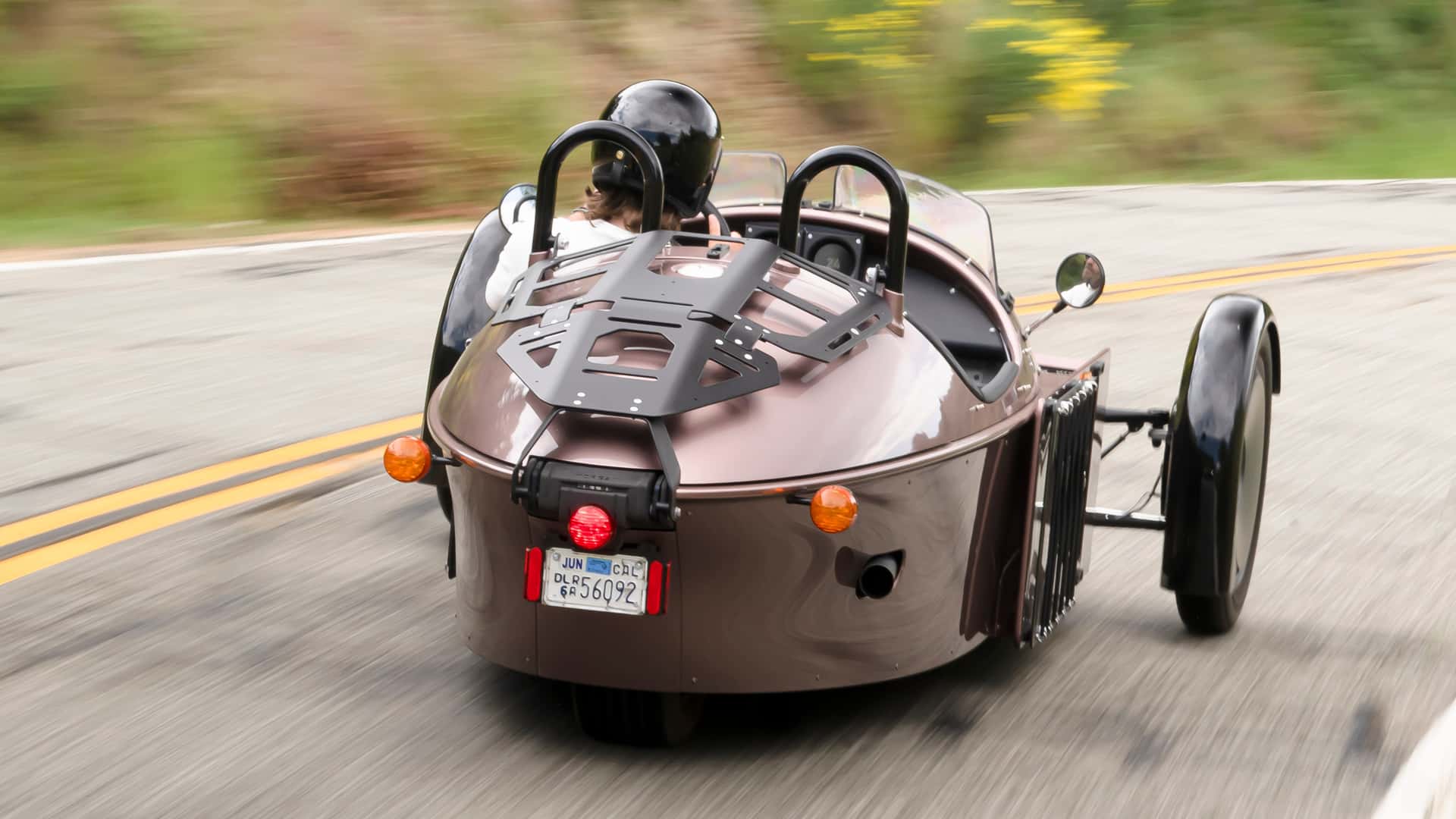 شركة مورجان تطرح سيارة جديدة ثلاثية العجلات باسم سوبر 3 في السوق الأمريكي بمحرك فورد شركة مورجان تطرح سيارة جديدة ثلاثية العجلات باسم سوبر 3 في السوق الأمريكي بمحرك فورد 30