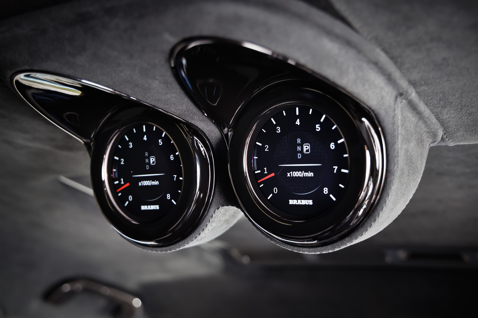 برابوس تحول مرسيدس G63 إلى شاحنتين بستة عجلات بقوة 800 و 900 حصان! برابوس تحول مرسيدس G63 إلى شاحنتين بستة عجلات بقوة 800 و 900 حصان! 23