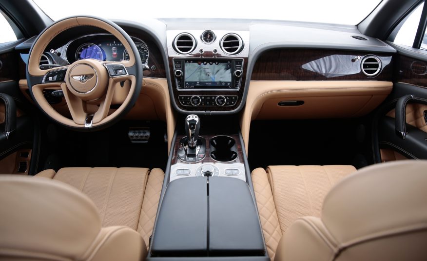 بنتلي بنتايجا 2017 الفاخرة: كم يكون سعرها وأهم مُميزاتها في السعودية؟ بنتلي بنتايجا 2017 الفاخرة: كم يكون سعرها وأهم مُميزاتها في السعودية؟ 4