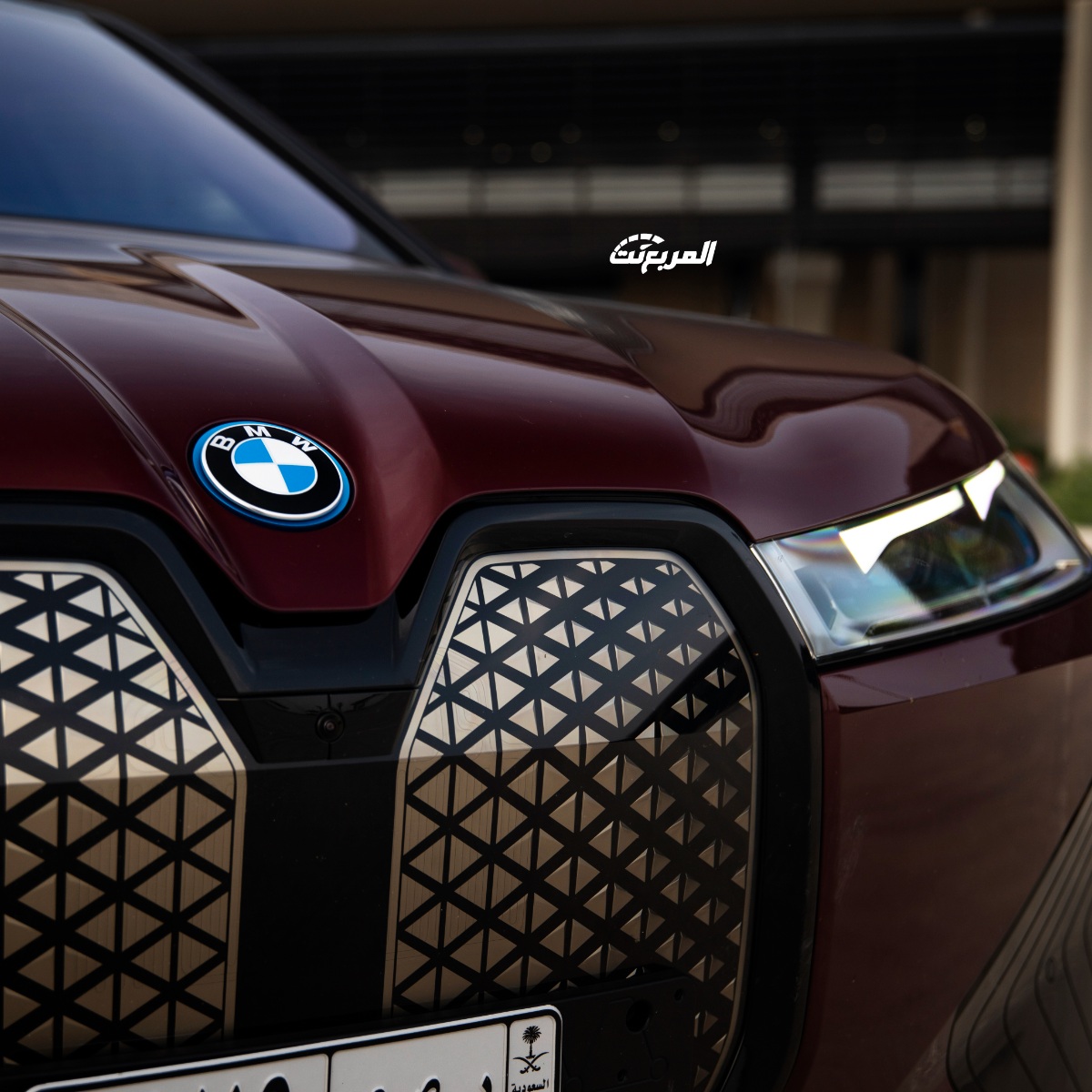 بي-ام-دبليو-ix-2024-المربع-نت-40