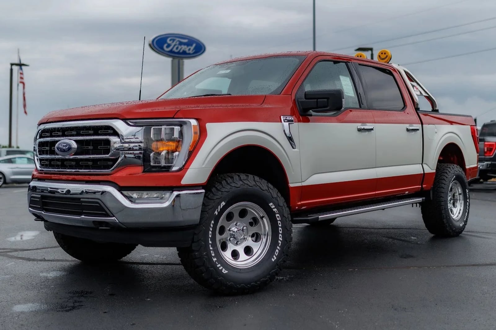 فورد F-150 تحصل على حزمة تعديلات كلاسيكية بقوة تصل إلى 700 حصان فورد F-150 تحصل على حزمة تعديلات كلاسيكية بقوة تصل إلى 700 حصان 3