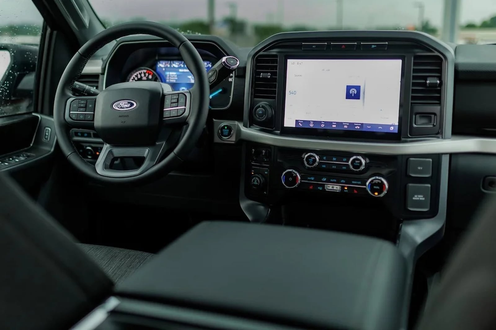 فورد F-150 تحصل على حزمة تعديلات كلاسيكية بقوة تصل إلى 700 حصان فورد F-150 تحصل على حزمة تعديلات كلاسيكية بقوة تصل إلى 700 حصان 6