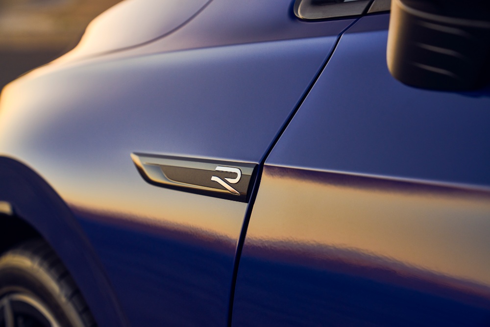 فولكس-واجن-جولف-r-2023-المربع-نت-21