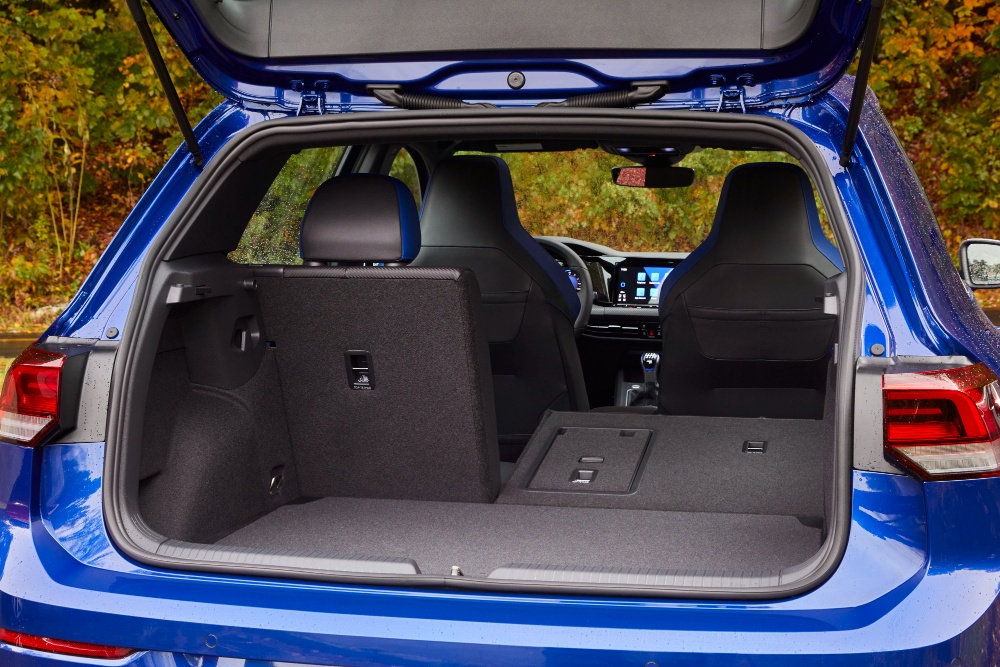 فولكس-واجن-جولف-r-2023-المربع-نت-28