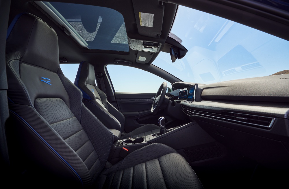 فولكس-واجن-جولف-r-2023-المربع-نت-3