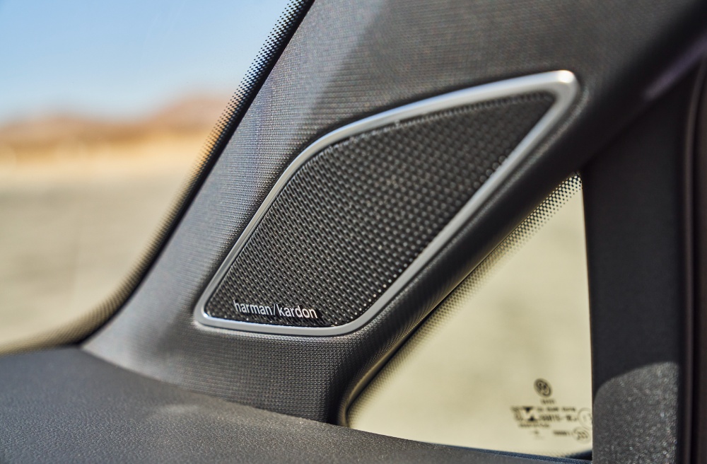 فولكس-واجن-جولف-r-2023-المربع-نت-5