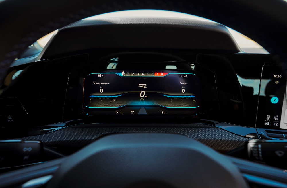 فولكس-واجن-جولف-r-2023-المربع-نت-6