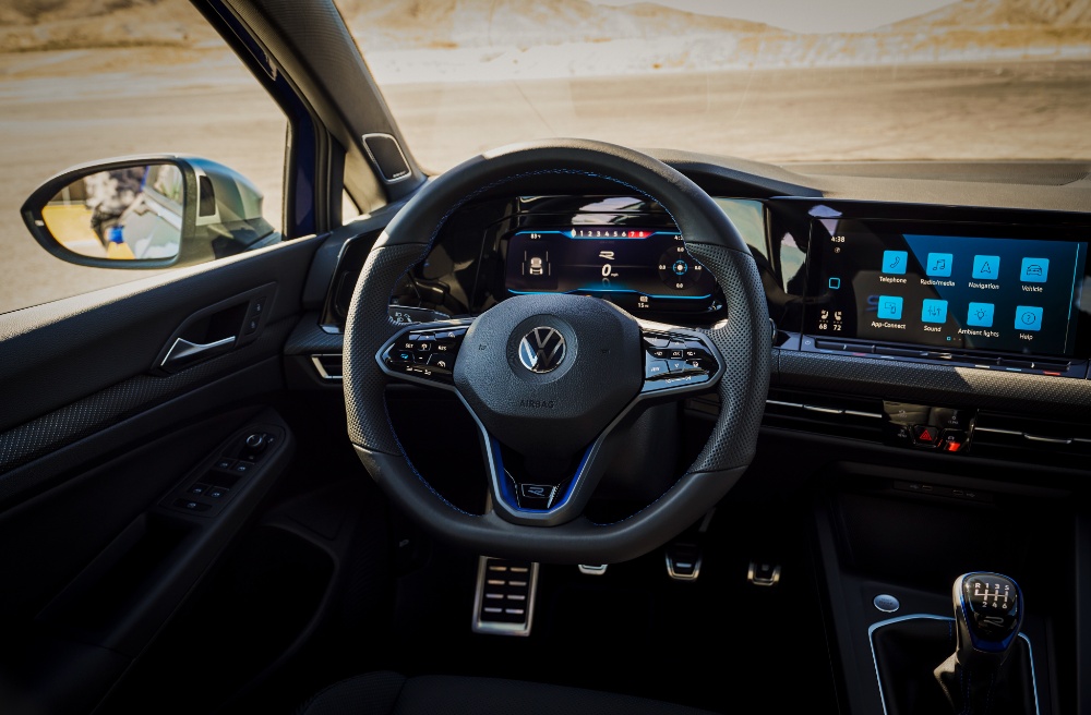 فولكس-واجن-جولف-r-2023-المربع-نت-9