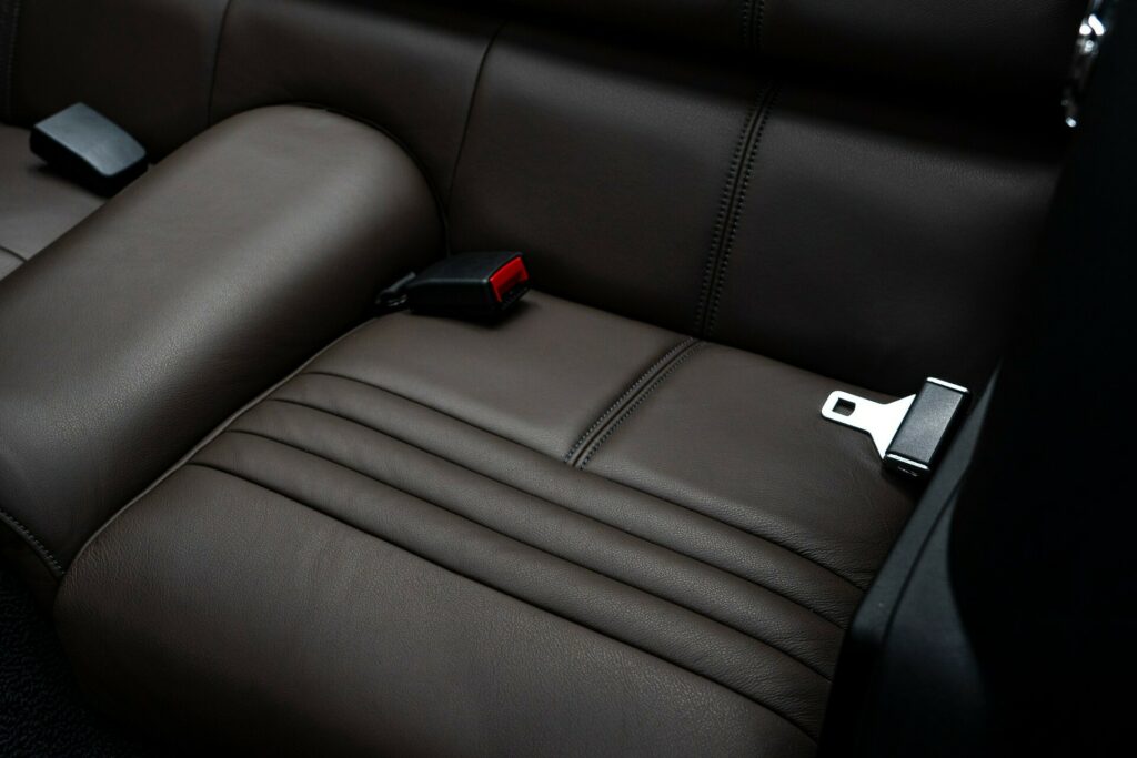 فورد موستنج فاست باك الأسطورية تعود للحياة بعد تجديدات عصرية بسعر 1.1 مليون ريال فورد موستنج فاست باك الأسطورية تعود للحياة بعد تجديدات عصرية بسعر 1.1 مليون ريال 18