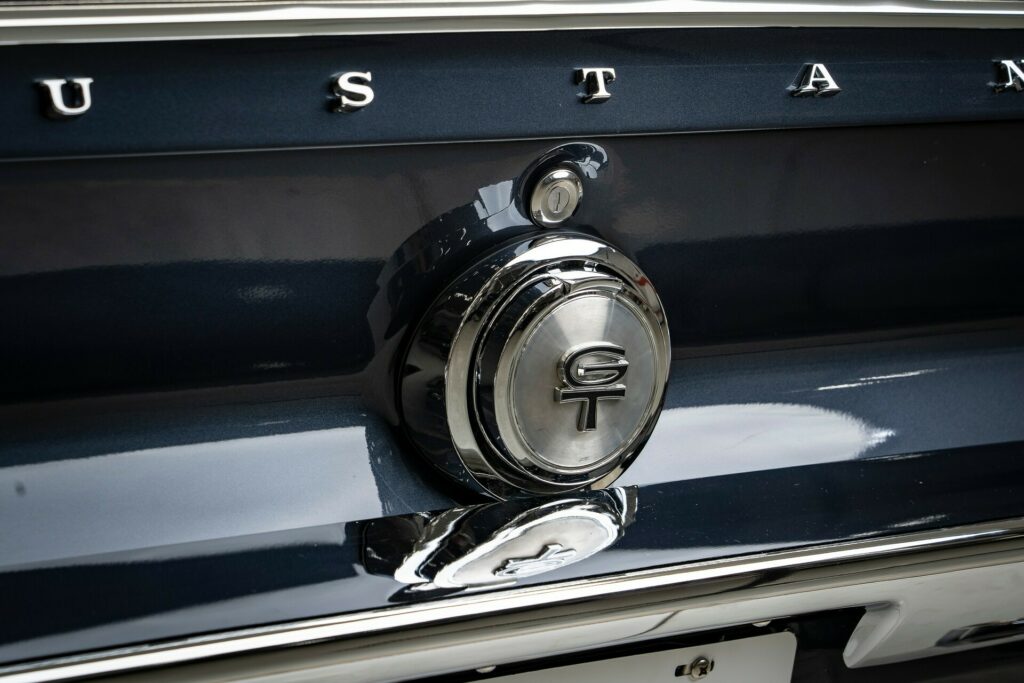 فورد موستنج فاست باك الأسطورية تعود للحياة بعد تجديدات عصرية بسعر 1.1 مليون ريال فورد موستنج فاست باك الأسطورية تعود للحياة بعد تجديدات عصرية بسعر 1.1 مليون ريال 6