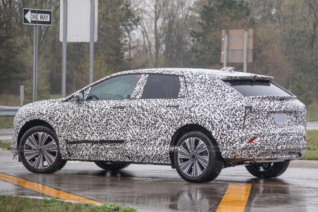 تسرب كاديلاك اوبتيك الجديدة كلياً في الصين بمحرك كهربائي وتصميم مألوف تسرب كاديلاك اوبتيك الجديدة كلياً في الصين بمحرك كهربائي وتصميم مألوف 5