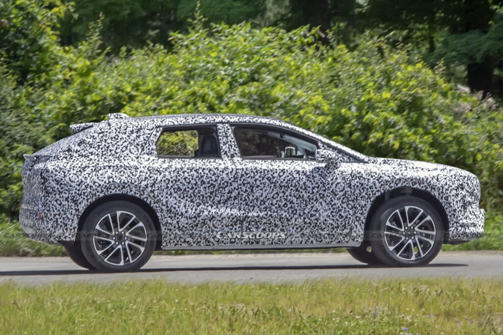 تسرب كاديلاك اوبتيك الجديدة كلياً في الصين بمحرك كهربائي وتصميم مألوف تسرب كاديلاك اوبتيك الجديدة كلياً في الصين بمحرك كهربائي وتصميم مألوف 9