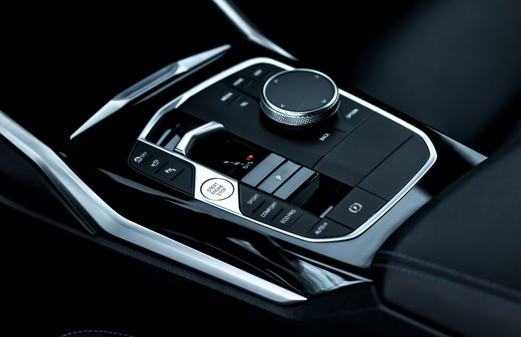 بي ام دبليو الفئة الثالثة تحصل على تعديلات رياضية ومحرك أقوى من مانهارت الألمانية بي ام دبليو الفئة الثالثة تحصل على تعديلات رياضية ومحرك أقوى من مانهارت الألمانية 13