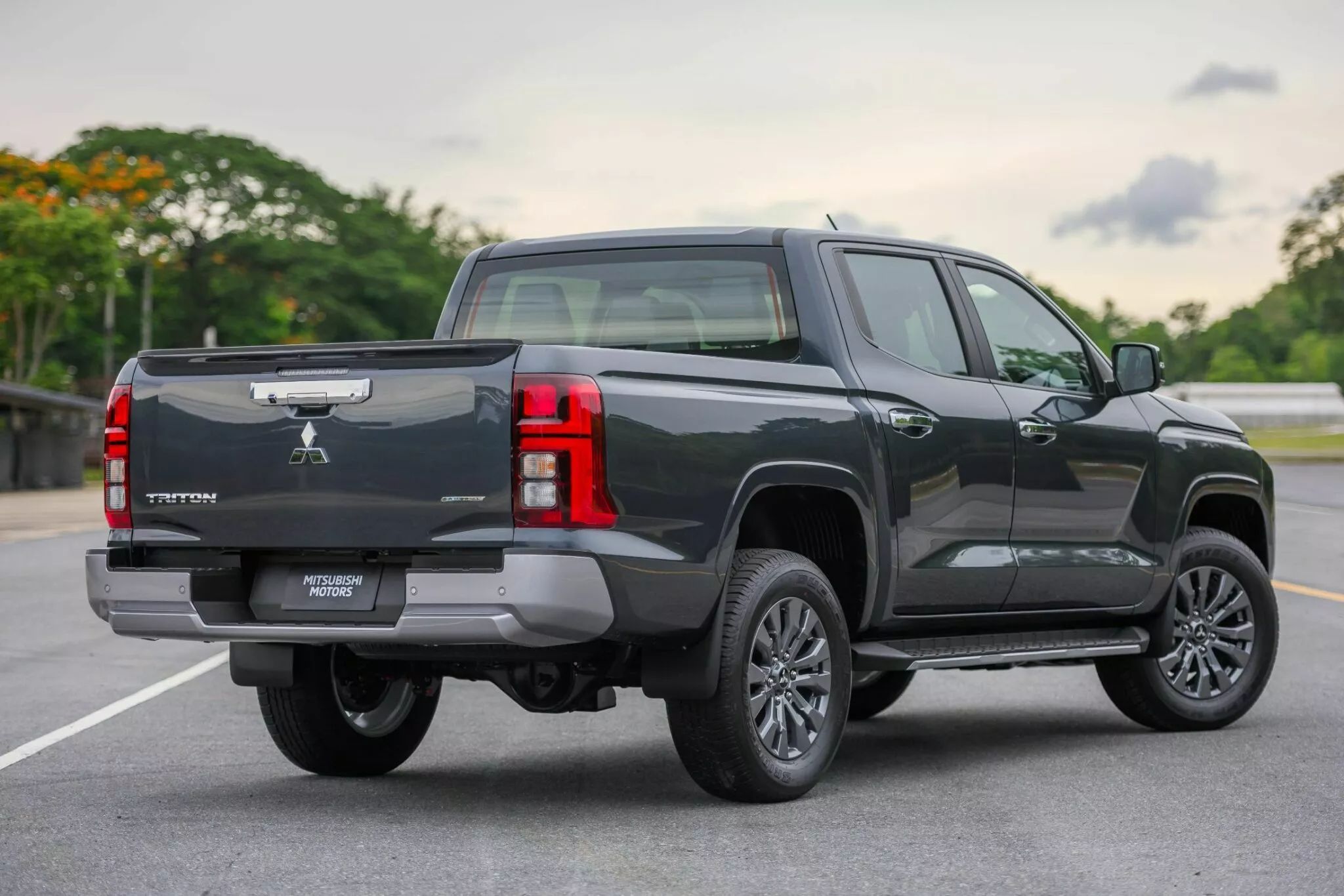 ميتسوبيشي L200 الجيل السادس الجديد ينطلق رسمياً بمحرك أقوى وخارجية صندوقية جاهزة للدروب الوعرة 18